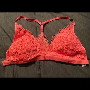 Victoria’s Secret Lace Front-Close Bralette XL
